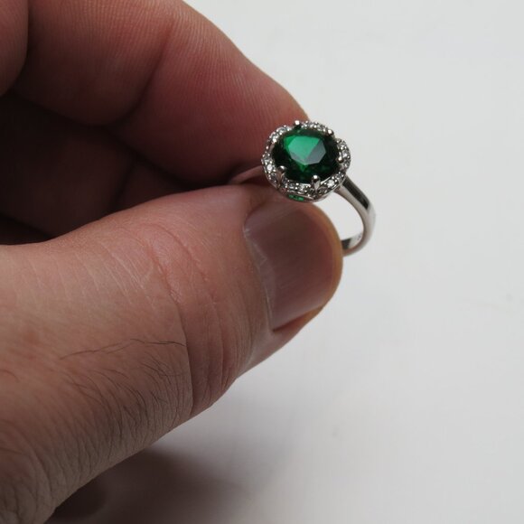 *925 Sterling Silver Diamond Emerald Ring